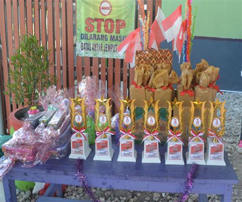 Pembagian Hadiah Lomba 17 Agustus Tahun 2018