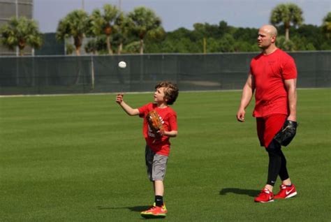 Matt Holliday with son Ethan | Stl cardinals baseball, Cardinals spring ...