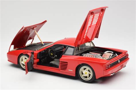 Ferrari F512 M Red Hot Wheels 1 18