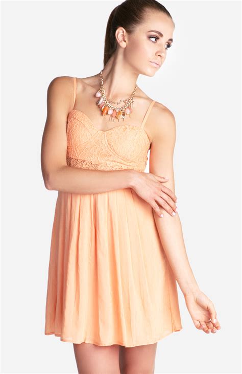 Floral Sun Dress in Orange | DAILYLOOK