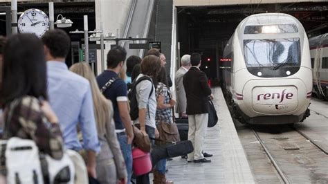 Renfe Supera El Mill N De Abonos Gratuitos Expedidos Para Cercan As