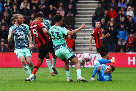 Bournemouth out of relegation zone with 2-1 win over Fulham | Reuters