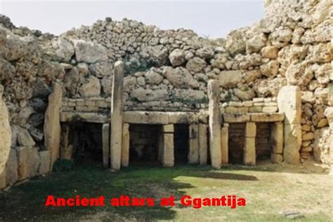 Hill Temples: Ġgantija - Prehistoric temples of Malta