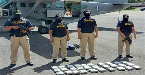 Trasladan a Tegucigalpa 30 kilos de supuesta cocaína hallada en