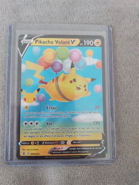 CARTE POKÉMON PIKACHU VOLANT V 006 025 Célébrations 25eme Anniversaire