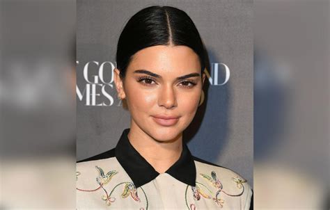 Kendall Jenner S Plastic Surgery Exposed By Top Docs