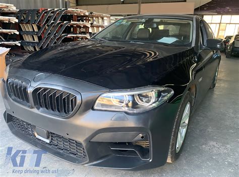 Front Bumper With Central Grilles Suitable For Bmw Series F F