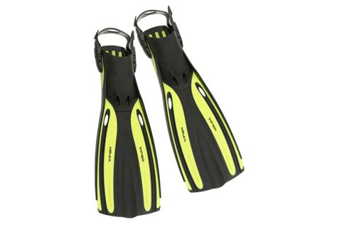 Best Flippers for Scuba Diving: Amazon Top Choices – Footwear News