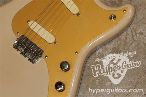 Fender 59 Duo Sonic デザートサンド メイプル ハイパーギターズ Hyper Guitars ヴィンテージ