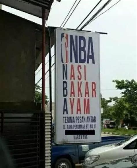 Potret Kocak Tulisan Di Spanduk Warung Ini Bikin Salah Sangka