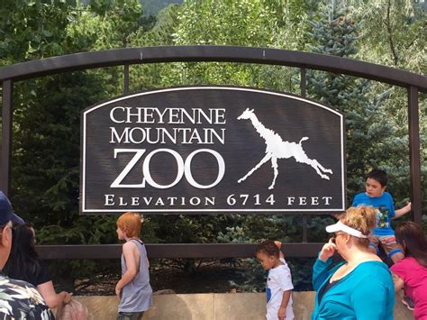 Cheyenne Mountain Zoo – somethingdotsomething