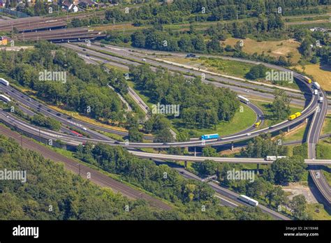 Luftaufnahme Autobahnkreuz Kaiserberg Autobahn A Und Autobahn A