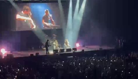 VIDEO: 2CELLOS say goodbye with final concert in New Zealand | Croatia Week