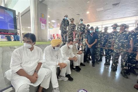 Rahul Gandhi Leaves For Lakhimpur Kheri From Lucknow Airport After Brief Dharna