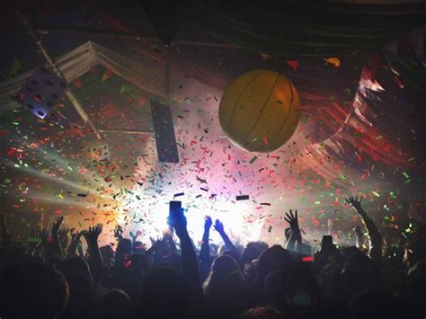 guide  throwing  epic rave  writer