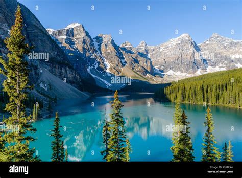 Moraine Lake Banff National Park Alberta Canada Stock Photo Alamy