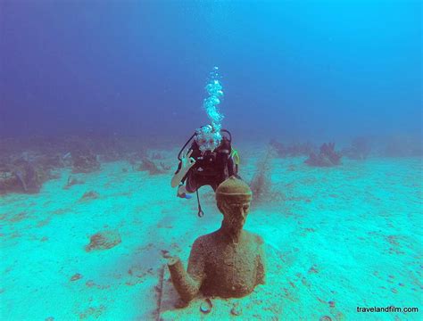 Plong E R Serve Cousteau Guadeloupe Lastminute Excursion