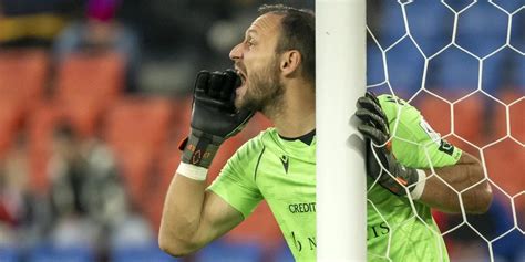 FC Basel Goalie Mirko Salvi verlängert kommt ein Ligue 1 Spieler