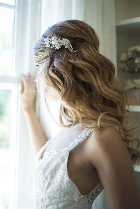 Romantic Bridal Hairstyle Cascading Curls Glam Pearl Hair Brooch