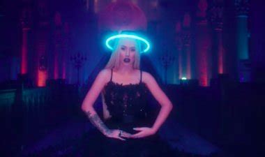 Iggy Azalea No Conocer La Salvaci N Para Savior Con Su Nuevo V Deo