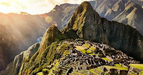 Z Cusco wycieczka po mieście Cusco Machu Picchu 2D 1N GetYourGuide