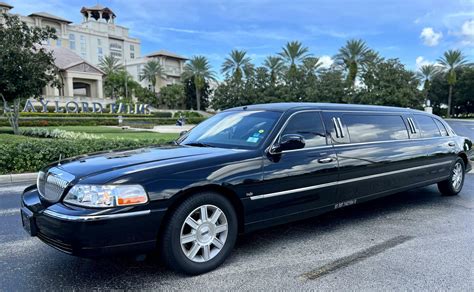 Lincoln Towncar Stretch Limo | Orlando Limo Ride