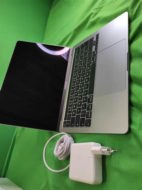 MacBook MacBook Pro 13 Retina CZ 2020 s Touch Barem Vesmírně šedý Aukro