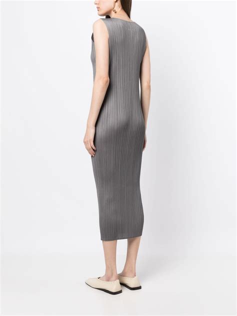 Issey Miyake Sleeveless Pleated Midi Dress In Grey Modesens