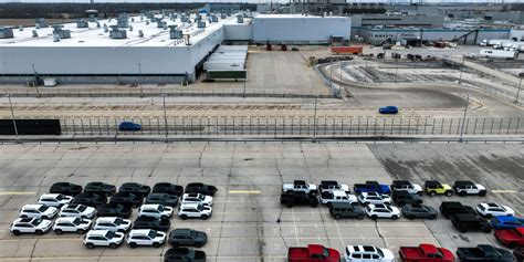 Heard on the Street: How Trump’s Mexico Tariff Threat Winds Up Hitting ...