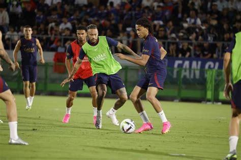 En Direct Psg Mbapp Et Les Lofteurs Sont Libres Pour Le Week End