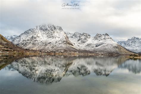 Reflets Magiques Dans Les Lofoten Guillaume Astruc Photography