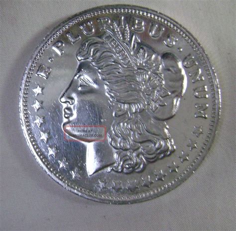 One Troy Ounce. 999 Fine Silver Silver Trade Unit Coin 31. 1 Grams