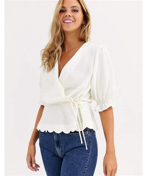 Miss Selfridge（ミスセルフリッジ）の「miss Selfridge Wrap Blouse With Scallop Hem