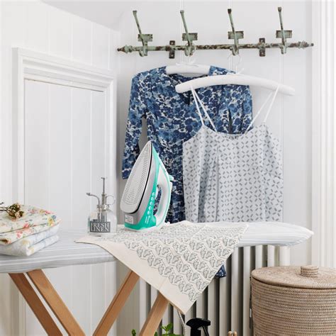6 mistakes you're making while ironing your clothes