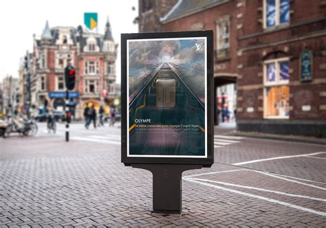 Affiche Publicitaire Louis Vuitton On Behance