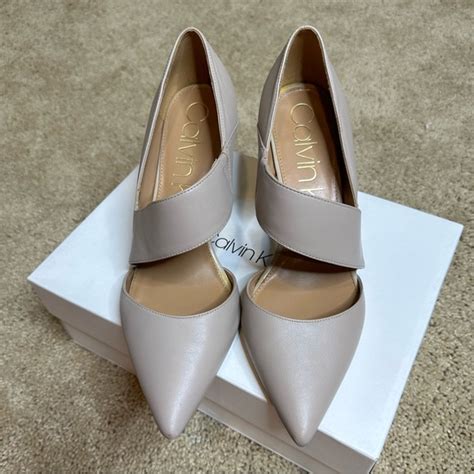 Calvin Klein Shoes Calvin Klien Nude Pumps With Gold Accent On The Back Great Condition Size