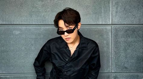 J Hope BTS Mengaku Sempat Ragu Tampil Di Lollapalooza Ada Apa