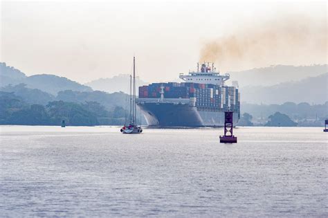 Predicting Panama Canal waiting times with integrated climate data