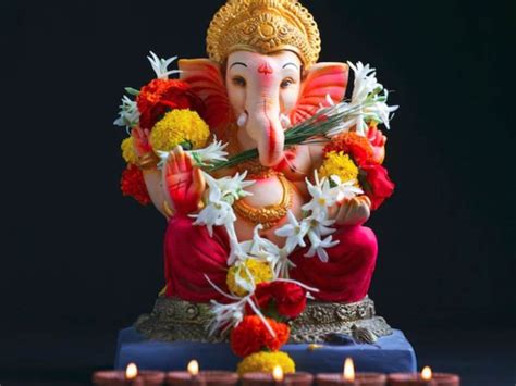 Astrology Budhwar Ke Upay Ganesh Ji Ko Is Mantra Se Kare Khush Budhwar