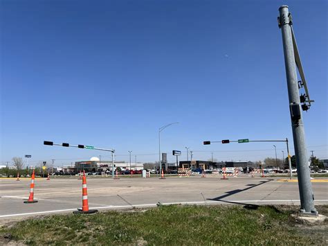 North Shore And U S 281 Traffic Signal Upgrade Finishing In Hastings