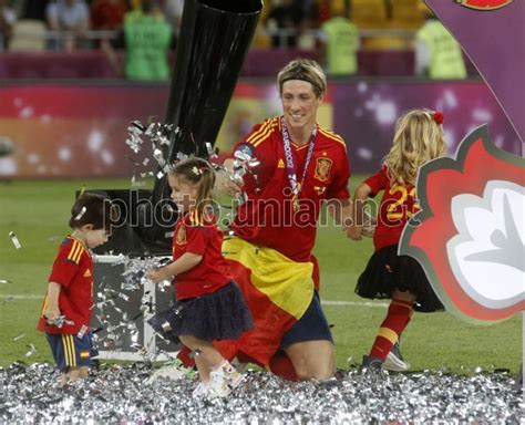 Photo Fernando Torres With The Daughter Nora And Son Leо Unian