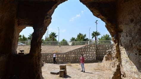 Göbeklitepe nin gizemi kaya mezarlarındaki kazılarda aranıyor TRT