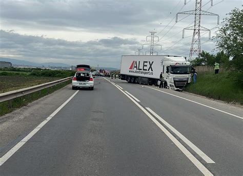 Ziua De Cluj Accident Ntre O Ma In I Un Tir Pe Centura Ocolitoare