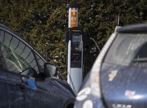 Vehicle charging stations get a boost under bill signed by Scott - VTDigger