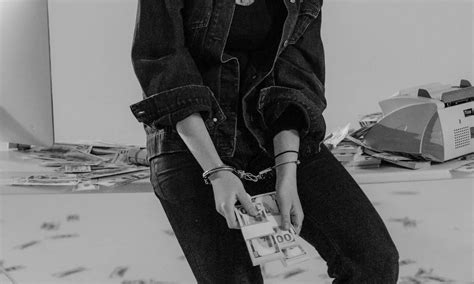 Is a Romance Scammer Targeting You? Here’s How You Can Tell