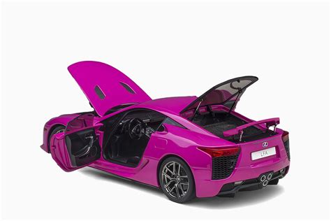 AutoArt Lexus LFA, Passionate Pink 1/18 Diecast Car