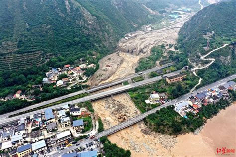 汶川泥石流4人遇难3人失联：安置受灾群众741人，投亲靠友239人灾害工作进行