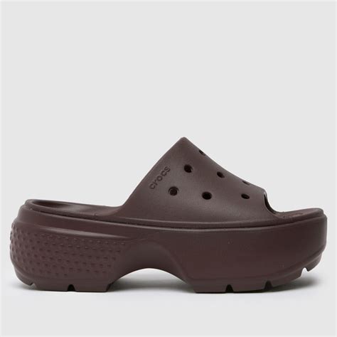 Womens Dark Brown Crocs Stomp Slide Sandals Schuh