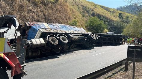 Carreta Bi Trem Tomba Na Descida Da Serra Das Araras E Causa