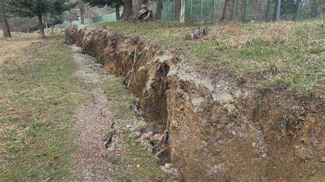 FOTO VIDEO Drama na Pantovčaku Aktiviralo se klizište